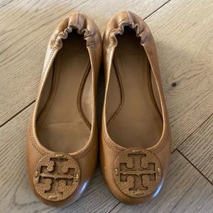 TORY BURCH Reva Pebbled Leather Ballet Flats
